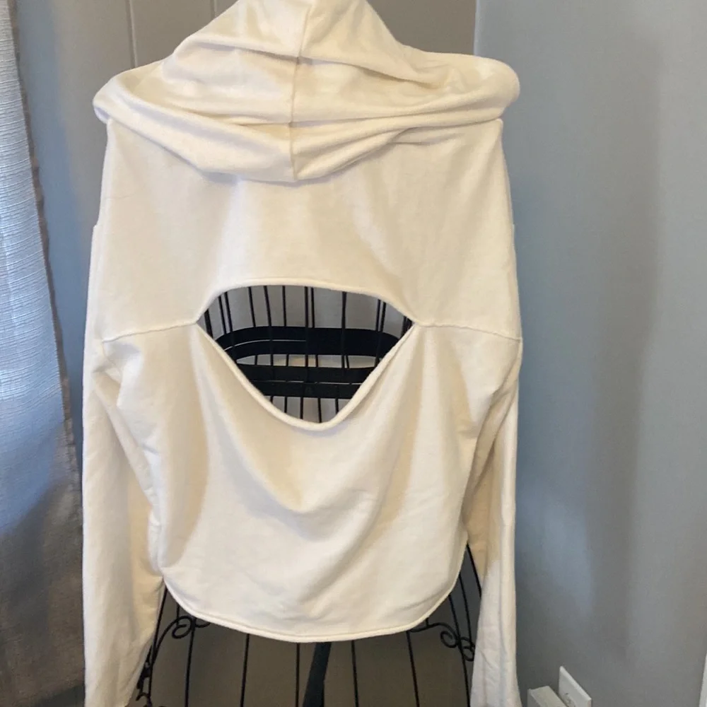 PINK hooded sweatshirt - Picture 3 of 4